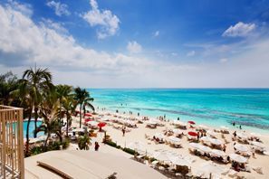 Araba kiralama Seven Mile Beach, Cayman Adaları