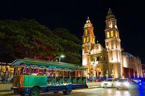 Araba kiralama Campeche, Meksika